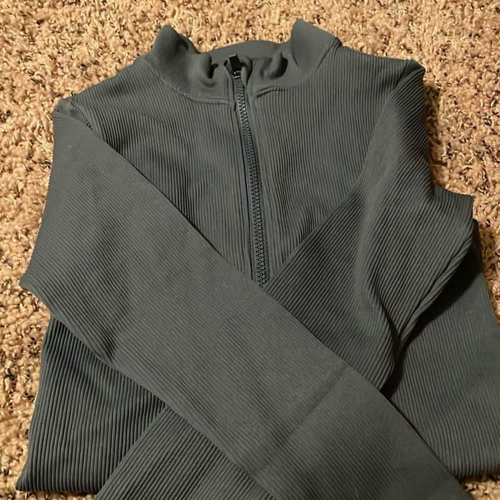 Fabletics zip up